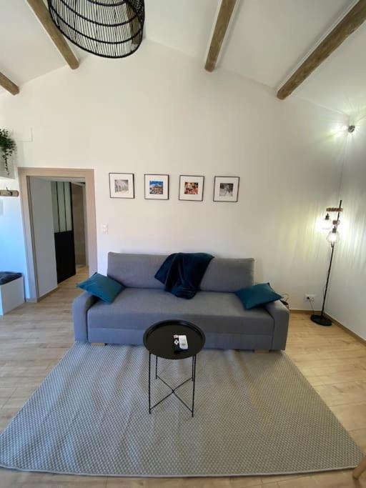 Le Petit Loft Des Halles Béziers Esterno foto