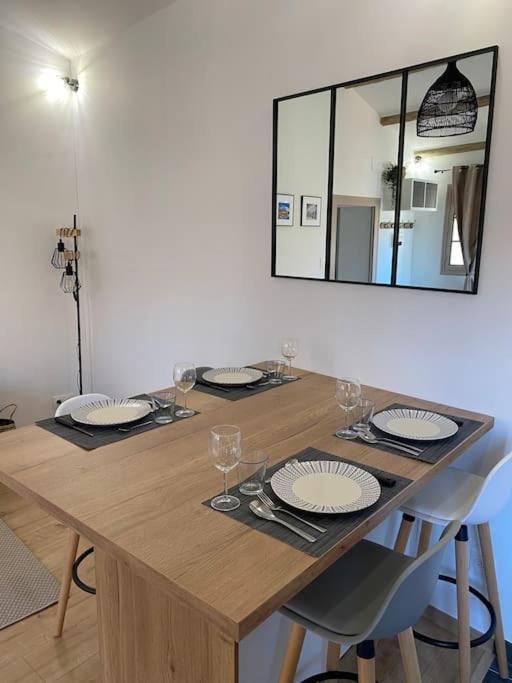Le Petit Loft Des Halles Béziers Esterno foto